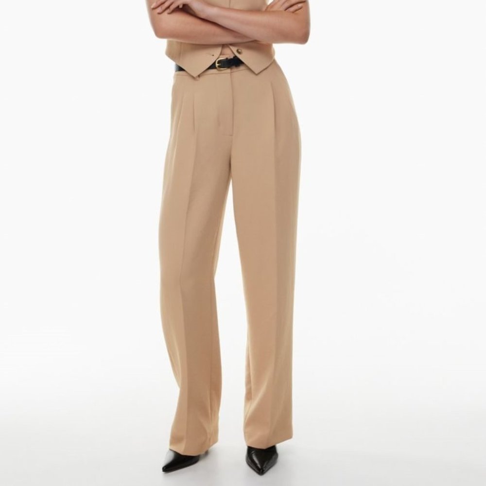 Aritzia The Effortless Pant